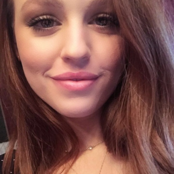 Meet your Posher, Taylor - Picture 1 of 1